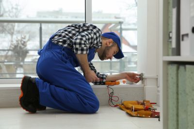 Commercial Window Caulking in Olathe, KS